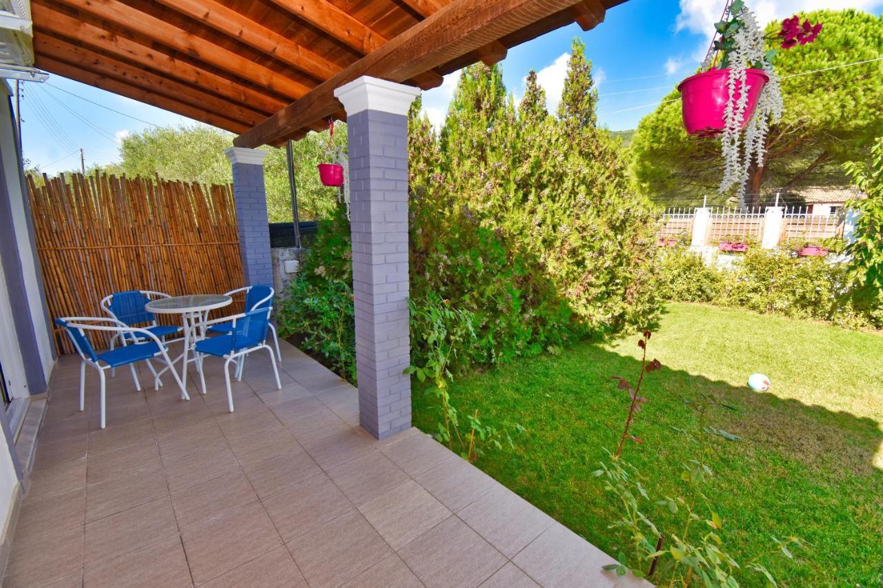 Ninas Cottage Línia 外观 照片