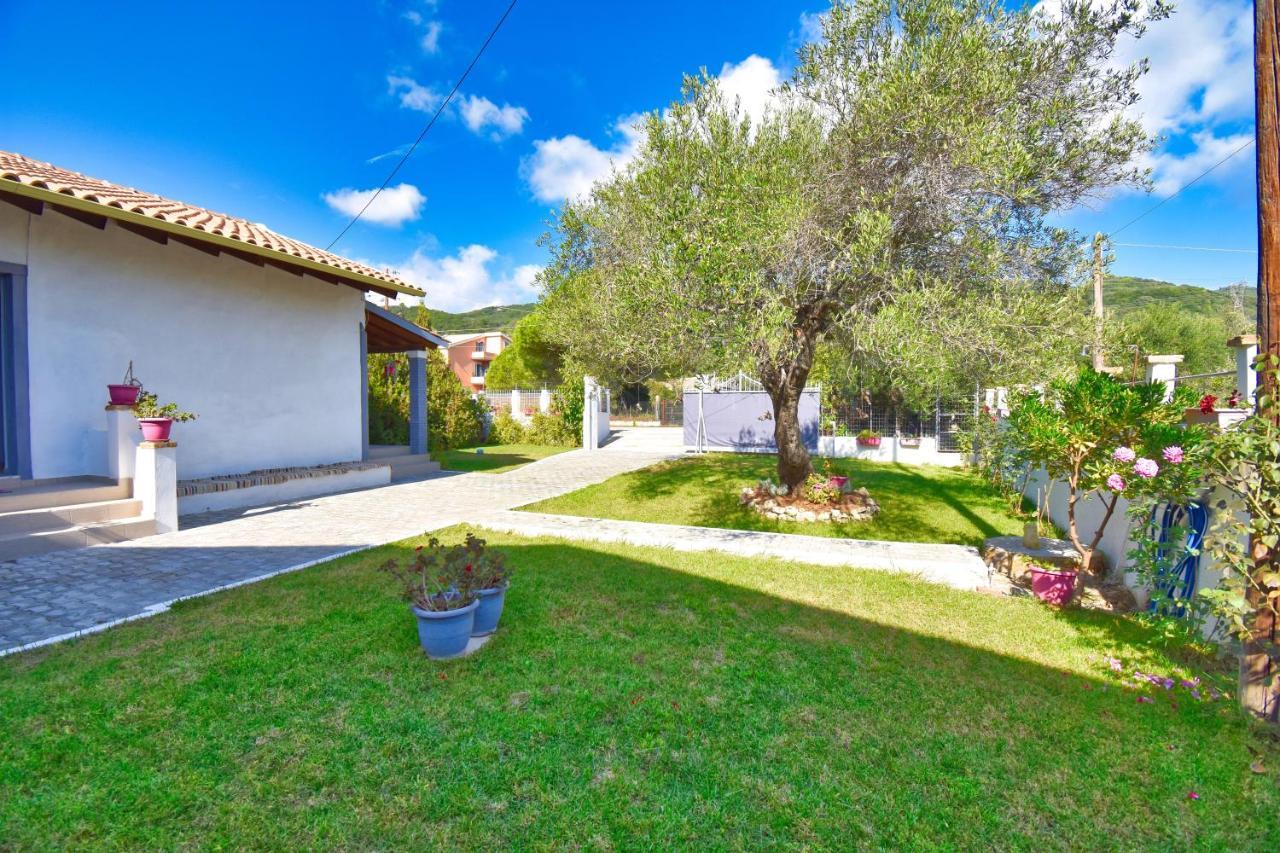 Ninas Cottage Línia 外观 照片